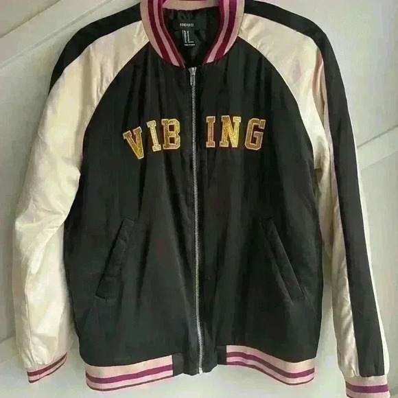 Forever 21 Black solid  bomber size M - Picture 6 of 9